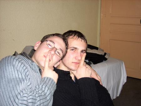 voila les deux  play - boy............